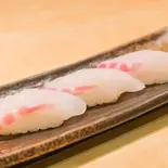 真鯛【3貫】（阿部寿司 広尾本店）