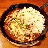 その旨さ悪魔級！炙りチーズカレー（冒険香る Roman Kitchen）