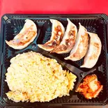 餃子チャーハン弁当（味中味）