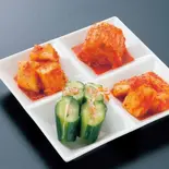キムチ盛り合わせ(焼肉彩伽亭)