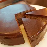 チョコレートケーキ ホール15㎝（アビニヨン）