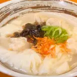 ワンタン（麻辣鴨王）