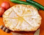 チーズナン/cheese naan(アジアンダイニング&バー フルムーン)