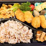 カキフライ弁当プリンつき（おばんざいや早乙女 銀座本店）