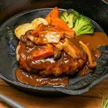 キノコデミグラスソースハンバーグ Hamburg Steak with Mushrooms & Demi-Glace Sauce(RajaVetta 池尻店)