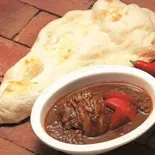 チキントマトカリー&ナン Chicken Tomato Curry with Naan(RajaVetta 池尻店)