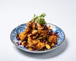 本場辣子鶏(本店辣子鸡)（中国料理 新上海）