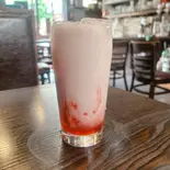 いちごラッシー Strawberry Lassi(インド料理&本格カレー ドールパタン DHORPATAN 西大井店)