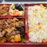 豚肉の四川風炒め弁当:四川小炒肉便当（四川中華料理 - 東方紅）