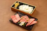 店長推薦!黒毛和牛(上)ロース・カルビ・バラ肉重 A4 Japanese Beef Rice Box(黒毛和牛炭火焼肉BULLS)