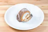 浅香ロール(白)カット（お菓子のお家トリジとリスバ）