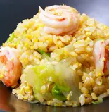海老レタスチャーハン（居酒屋万）
