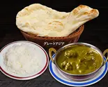 ほうれん草チキンナンセット / Spinach Chicken Curry Naan Set（アジアンダイニング＆バー グレートアジア）