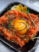 サーモンユッケ丼（どん太 瑞江店）