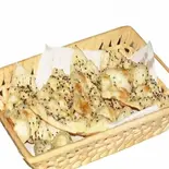 胡麻ナン Sesame Naan（ガンディーパレスJR尼崎駅前店）