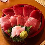 寿司屋が作る極上本まぐろの赤身、中トロ盛合わせ丼 Fine Bluefin Tuna Assortment Rice Bowl(THE 三友 KITCHEN)