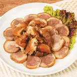豚足(サンチュ付)(ソジュマニア)