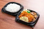 サクサク鶏むね肉のチキン南蛮と豚バラの生姜焼き弁当（宮本むなし 地下鉄東三国駅前店）