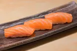 サーモン【3貫】（阿部寿司 広尾本店）