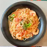 大エビとブロッコリーのトマトクリーム（イタリアンレストラン トリコローレ）