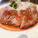 厳選豚ロースステーキ300g 自家製オニオンソース付（お肉と三浦野菜のお店THE BANFF(ザバンフ) 自由が丘店）