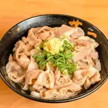 肉かけうどん(温)(肉うどん 肉めし 甚三 渋谷本店)