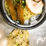 醤油ラーメン半チャーハンセット(中華麺房 栄記(1300円以上注文サービスあり))