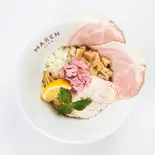 チャーシュー鶏塩まぜそば-大葉オイル- ミニ飯付(レンジ加熱可)（MAREN 中崎町）