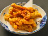 豚肉カリカリ揚げ/炸酥肉（楽山楽・甘皮鴨専門店）