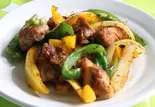 ソーセージ炒め [SAUSAGE STIR FRY]（インドレストラン＆バー ムナル）