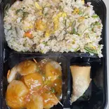 五目炒飯とエビチリ弁当（龍園）