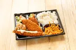 ミックスフライ弁当（立ち呑み酒場さとちゃん）