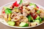 鶏のカシューナッツ炒め（中国料理 香隣坊）