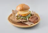 パイナップル×2バーガー（「神明Bugar」シンメイカフェアンドキッチン）