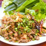 ラープヌア（タイ料理タイラーンナー）