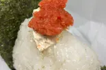 クリームチーズ明太子「ダブルの具材」（「おむすび おにぎり」シイナノゴハン (肉巻きおむすび 豚汁 生姜焼き ハンバーグ)）