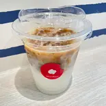 アイスカフェラテ（ミサキドーナツ 横浜ハンマーヘッド店）