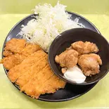 肉厚とんかつ＆チキン南蛮(3個)定食（リピーター続出！ご飯大盛り無料(一部例外あり)とんかつ大将筑紫通り店）