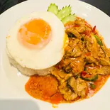 レッドカレー(Tum Thai food)