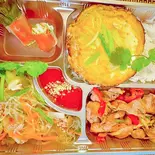 タイオムレツ&豚肉オイスター炒め(カラニアママ)