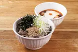 とろろ鶏そば(なぜ蕎麦にラー油を入れるのか。渋谷店)