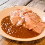欲張り・贅沢カレー(^^♪「ご飯が見えないほど盛った焼き豚カレー」（バンバン番長）