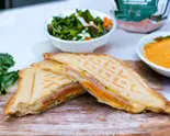 ハムチーズホットサンド【単品】（パーラーマンドリル）