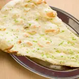 ガーリックナン Garlic Naan(ネパールインド料理 ナーバディップ)