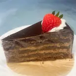 チョコレートケーキ（洋菓子夢工房 アミ・デ・クール）