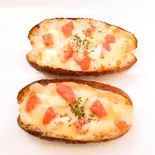 ポテトとトマトのフランスドッグ 1個（ダズンフォー）