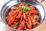 川覇ザリガニのスパイシー香味炒め【麻辣小龍蝦】（川覇王）