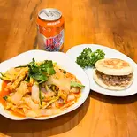 三秦套餐/三秦名物セット(天山見・西北本場料理店・刀削麺(HalalaFood))