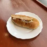 カリカリチキンカツパン(タルタルソース)（妙力堂製パン所）