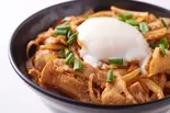 焼肉丼 Yakiniku Rice Bowl(新中華めし屋)